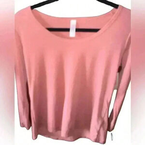 Lularoe small dusty pink long sleeve Lynnae top .‎ NWT .